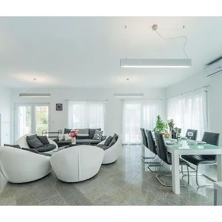 别墅 Casa Nova Modern Retreat *