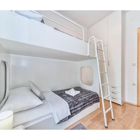 Casa Nova Modern Retreat 宁